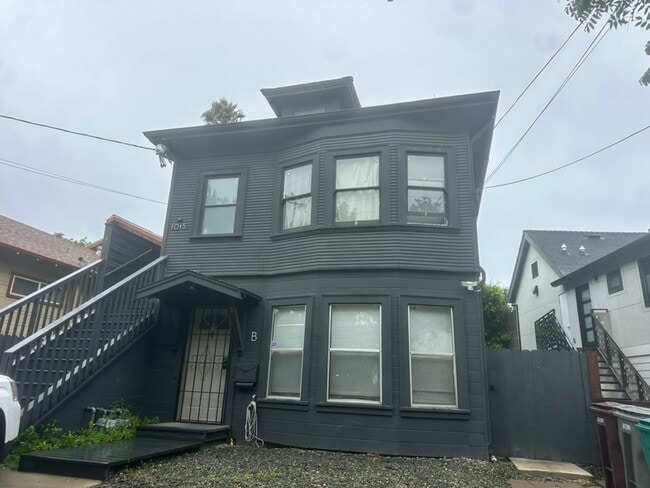 Building Photo - 1015 47th St Unit B