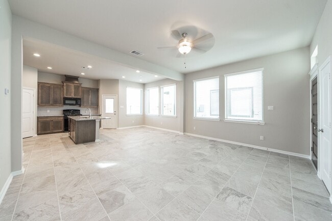 Photo - 5131 Pr Ter Ln