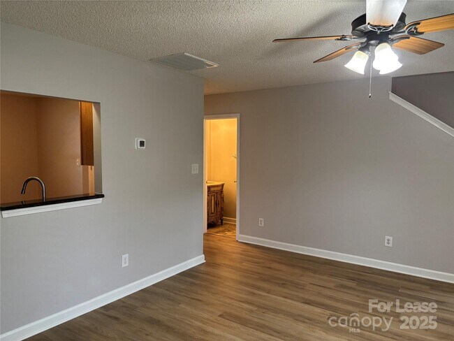 Photo - 2032 Beckwith Ln Casa