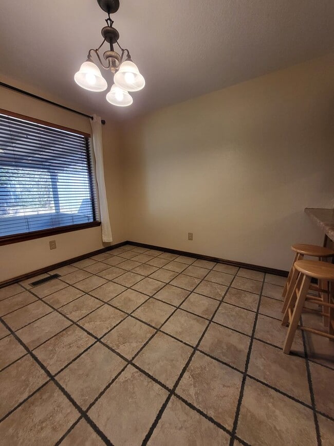 Photo - (3) Bed/(2) Bath w/ Storm Shelter! Pets Negotiable!