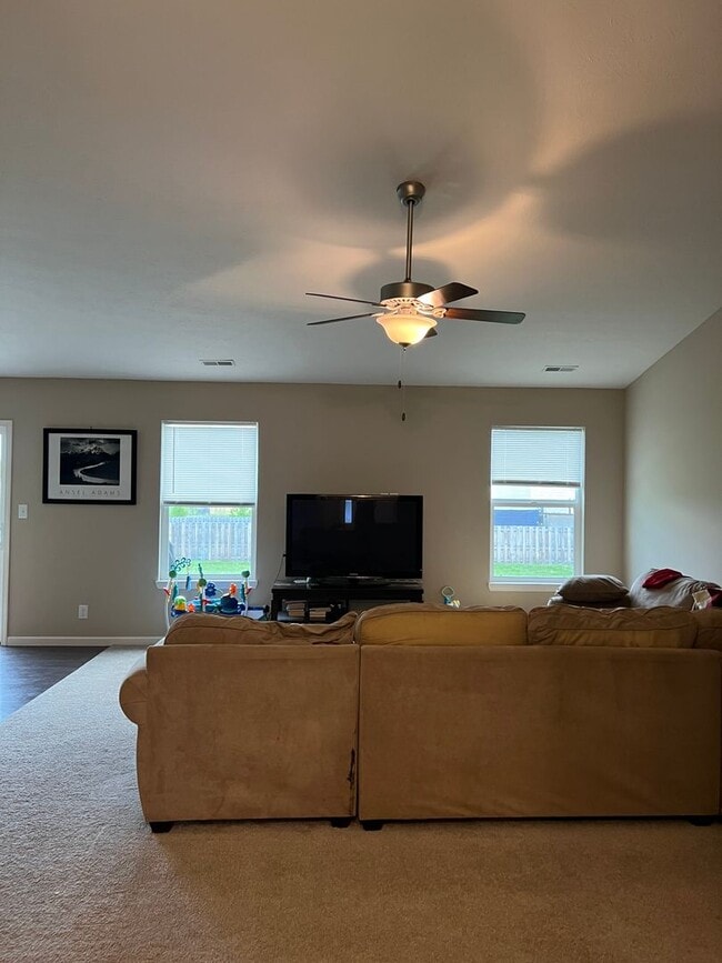 Photo - BLACKTHORNE COMMUNITY