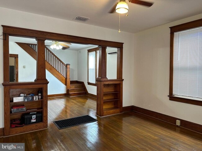 Photo - 239 N Stratton St