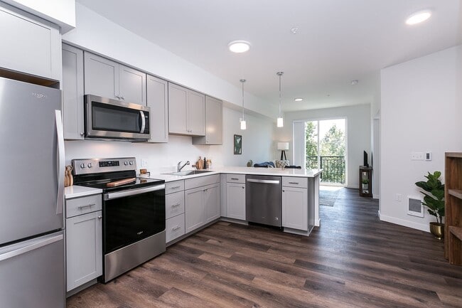 Photo - The Vantage - Bellingham's Premier Apartment Building