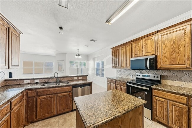 1009 Atlanta Dr