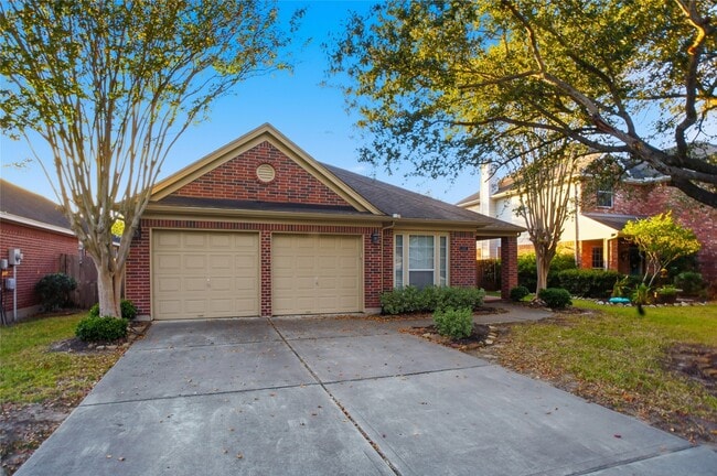 Photo - 2107 Sherbrook Park Ln