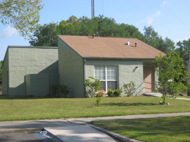 Shady Hollow - Shady Hollow Apartments