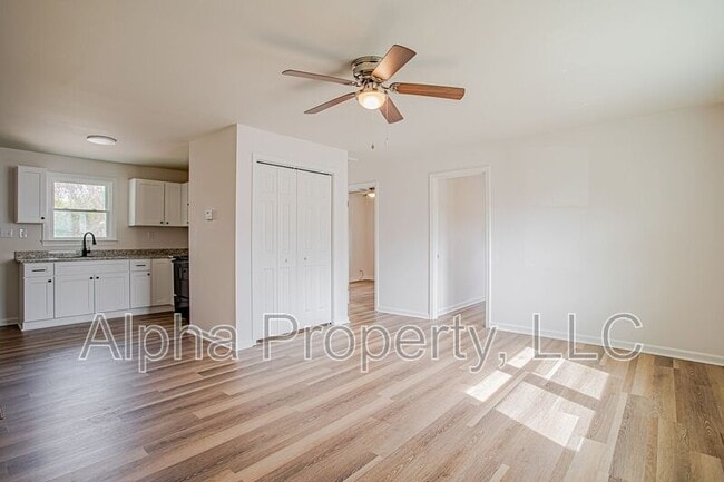 Photo - 19 Zet Ct Unidad B