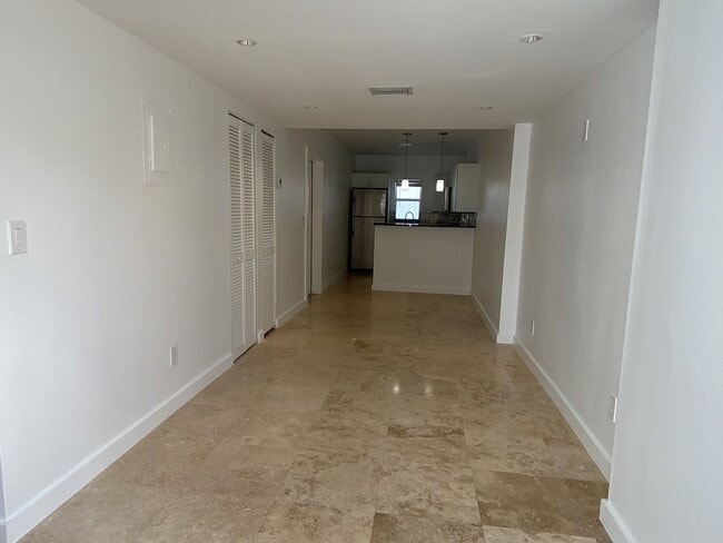 Photo - 2625 NE 32nd St Unidad B