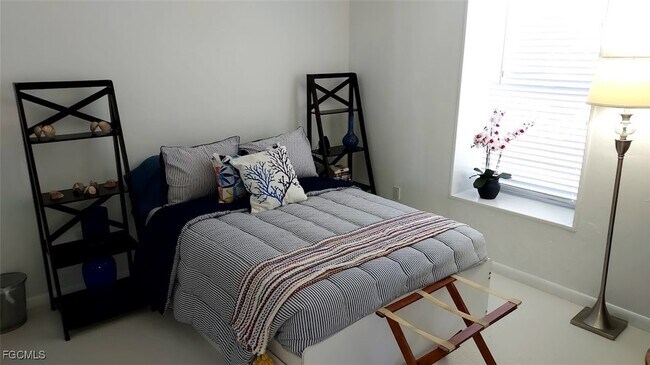 Photo - 140 Estrellita Dr