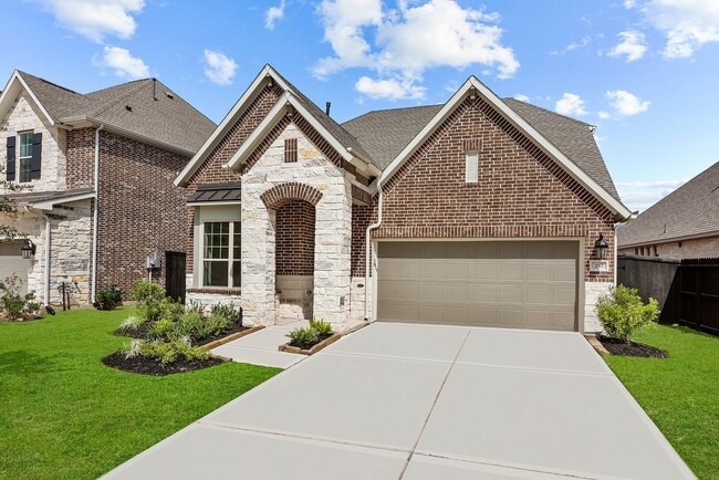 210 Ginger St
