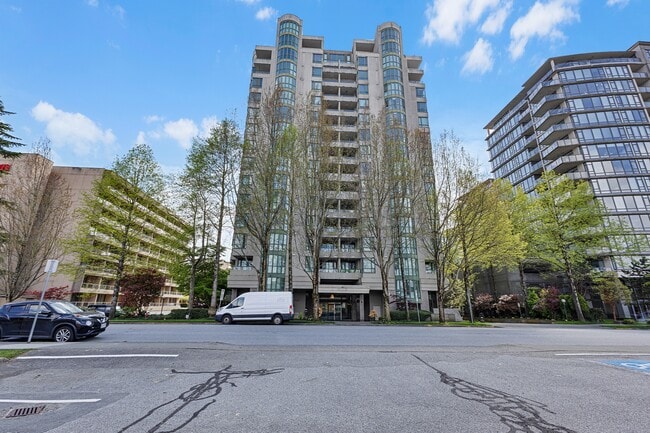 Building Photo - 7380 Elmbridge Way