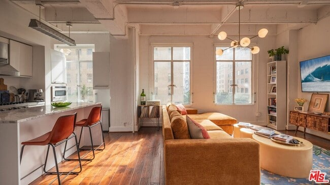 Photo - 6253 Hollywood Blvd Unidad 402