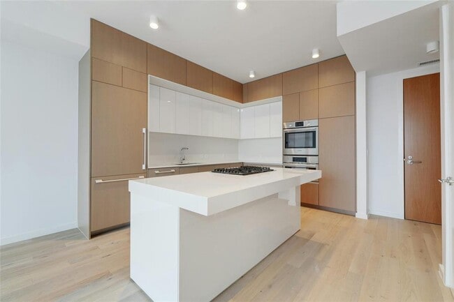 Photo - 313 W 17th St Unit 1503