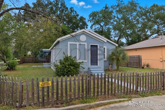 Photo - 1612 E Sitka St