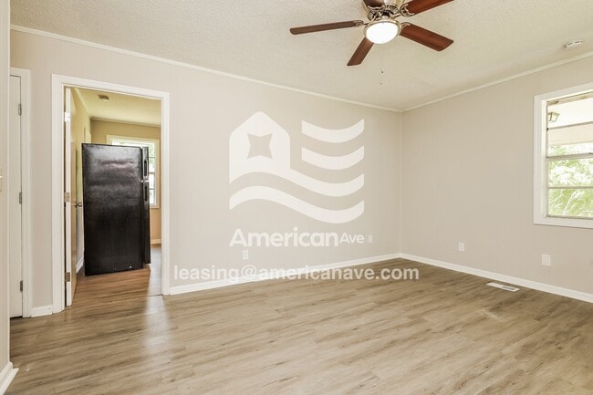 Photo - 408 Cleveland St