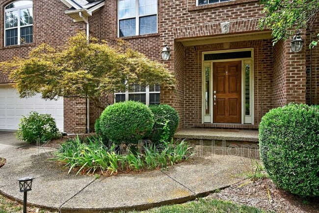 Photo - 2137 Roswell Dr