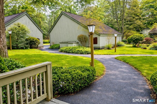 Photo - 576 Heritage Vlg Unit D