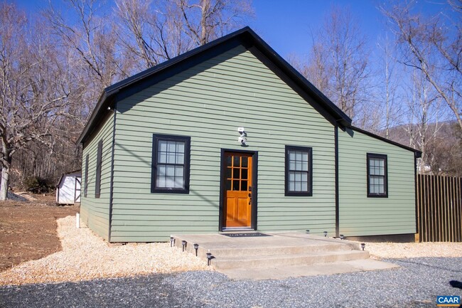 Building Photo - 5 Brokenback Mountain Rd