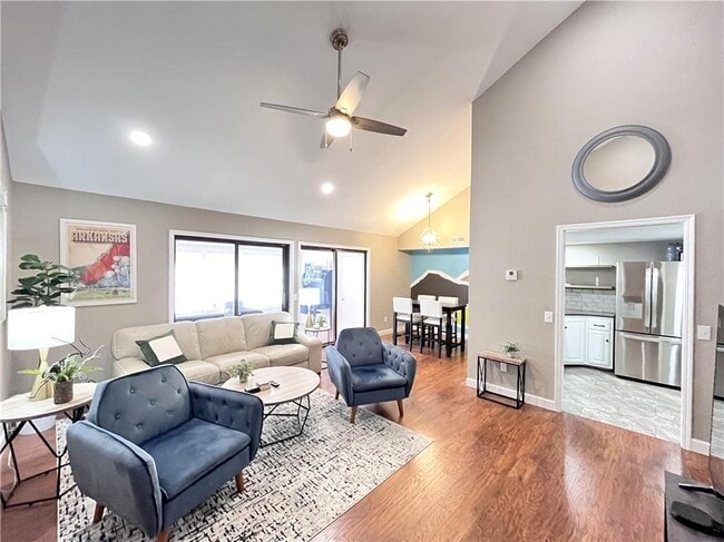 Photo - 26 Melinda Ln