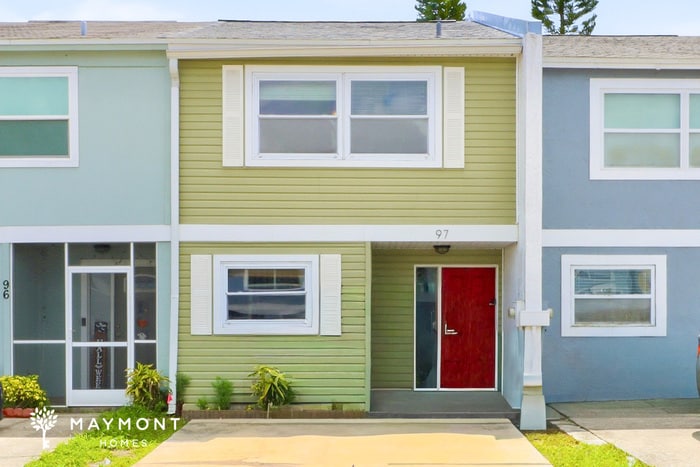 Inviting 2-Bedroom Largo Townhome with Spacious Layout - Inviting 2-Bedroom Largo Townhome with Spacious Layout