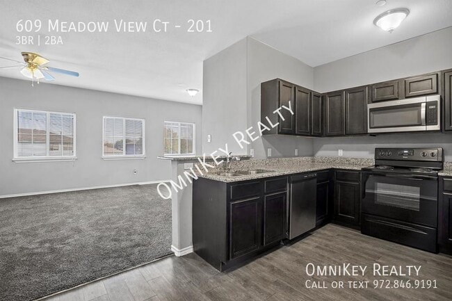 Photo - 609 Meadow View Ct Unidad 201