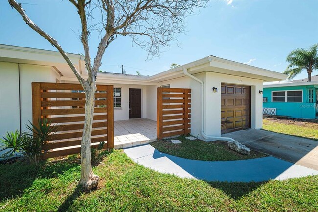 Photo - 2491 Coronado Way