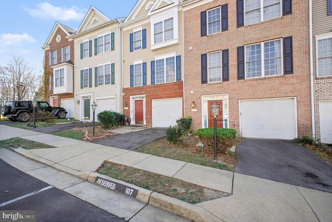 Building Photo - 105 Galway Ln