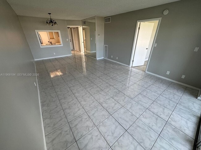 Photo - 1101 Crystal Lake Dr Unit 508