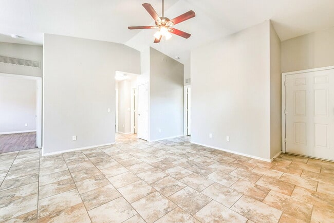 Photo - 2781 W Mira Dr
