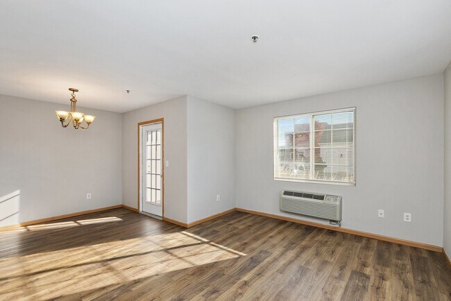 Photo - 124 Bertram Dr