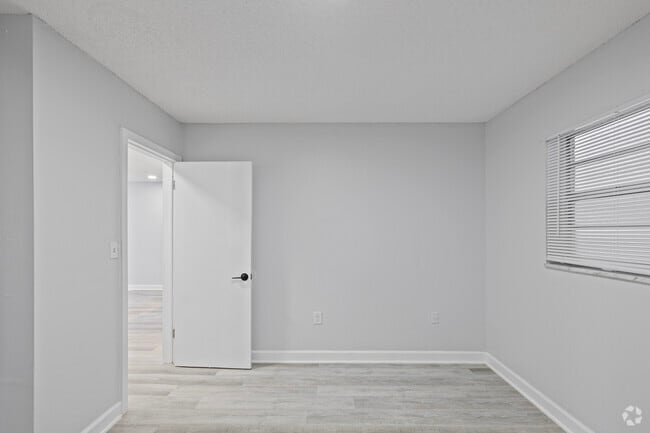 2 BR 2 BA 932 SQ FT - Bedroom