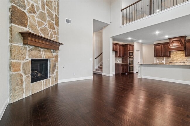 Photo - 1702 Veneto Dr