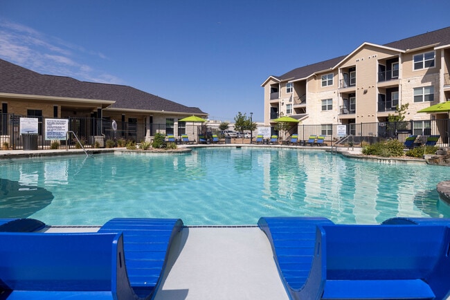 Building Photo - Clear Springs Rental