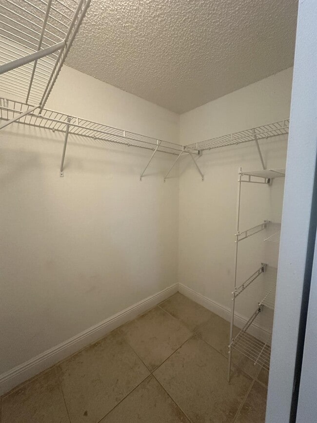Building Photo - 1561 Windorah Way Unit H Rental