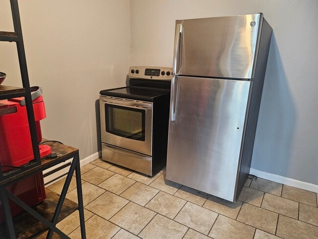 Photo - 306 South Ave Unidad 306