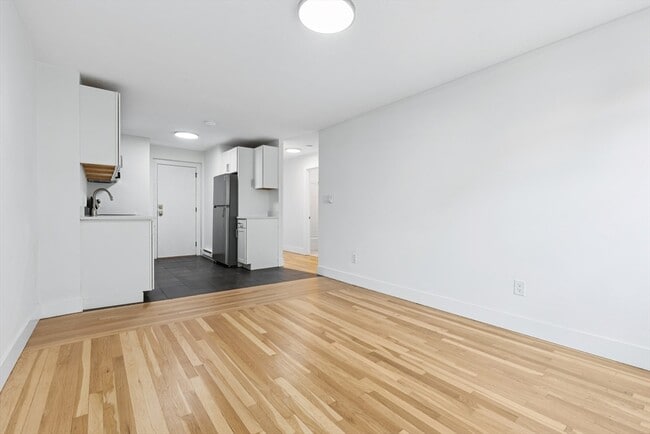 Photo - 303 Broadway Unidad C5