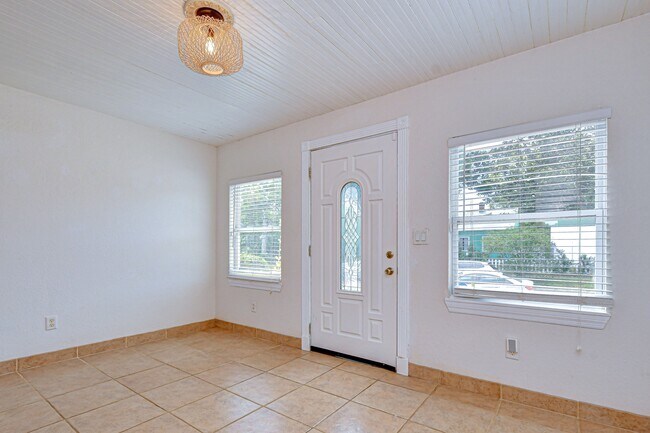 Photo - 3653 2nd Ave N
