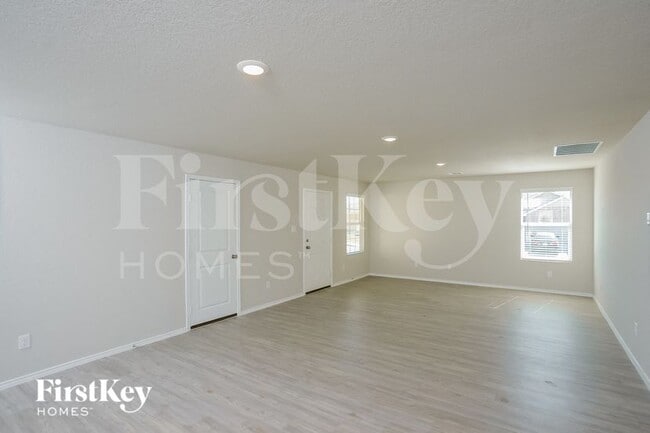 Photo - 14914 Watson Mill