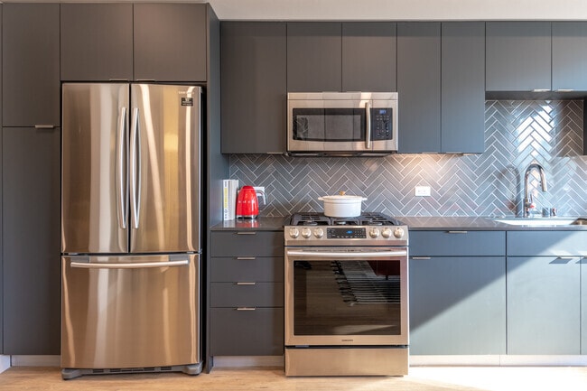 Photo - 19th & Harrison