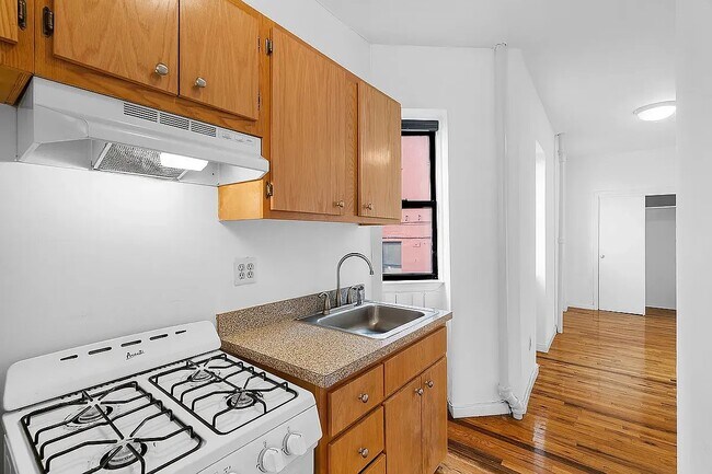 Photo - 242 Mulberry St Unit 11