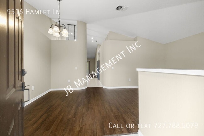 Photo - 9516 Hamlet Ln