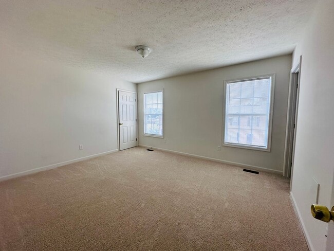 Photo - 3 Bedroom 2.5 Bath Townhouse