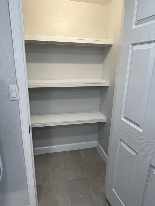 Photo - 512 W 18th St Unidad 512 W 18th Street #3
