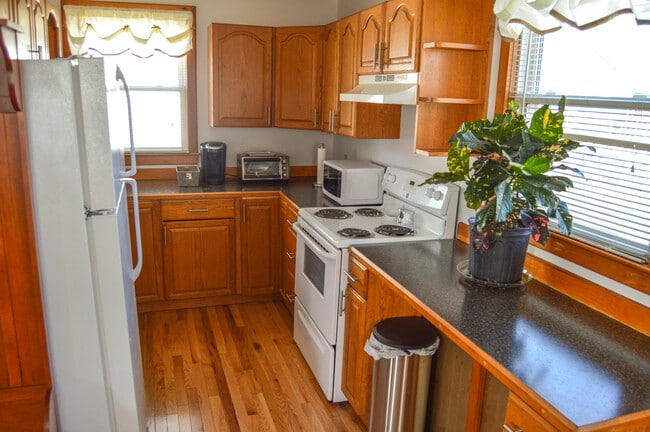 Photo - 18 Brooks Ave Unidad #2