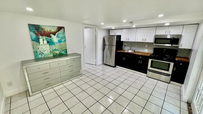 Photo - 48 SW 14th St