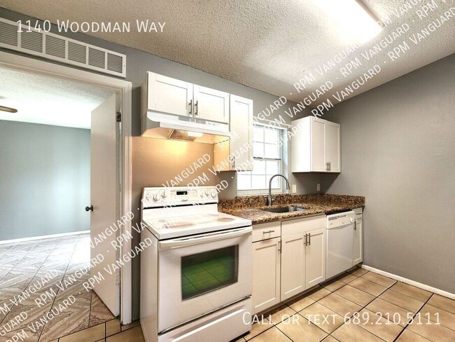 Photo - 1140 Woodman Way