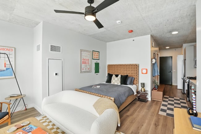 Photo - 1118 W Carroll Ave