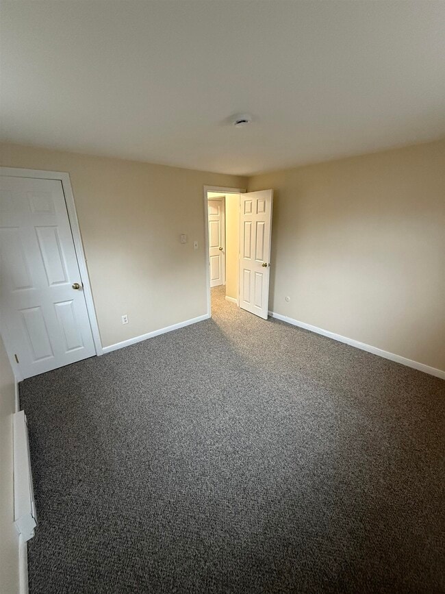 Photo - 2 Grand Ave Unidad 7