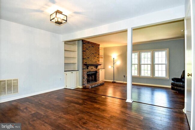 Photo - 10451 Malone Ct