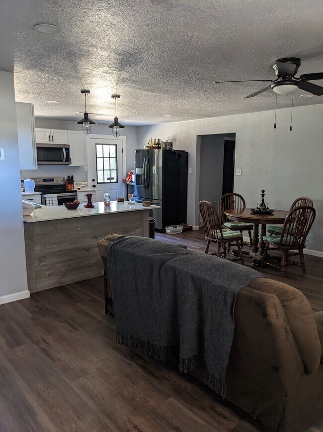 1012 S McKinley Ave Rental House Rental in Calera, OK